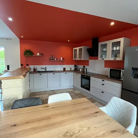 Holiday home Gite 4 De L Etre Aux Rues