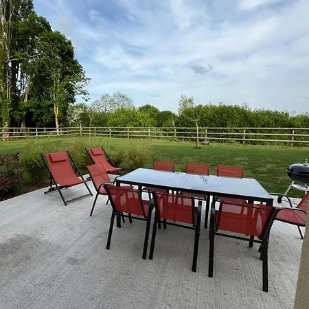 4 De L Etre Aux Rues *