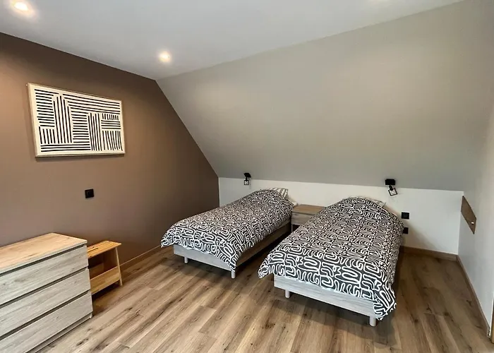 4 De L Etre Aux Rues *